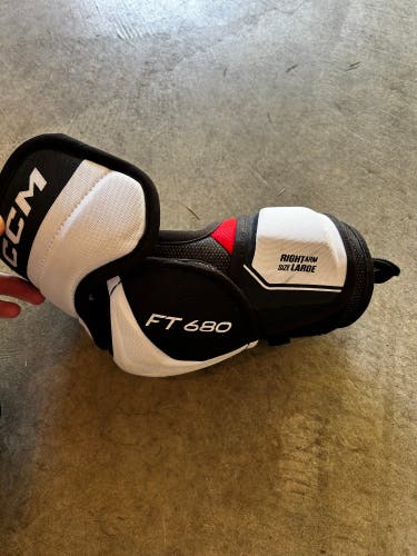 Large Senior CCM Jetspeed FT680 Elbow Pads (Used)