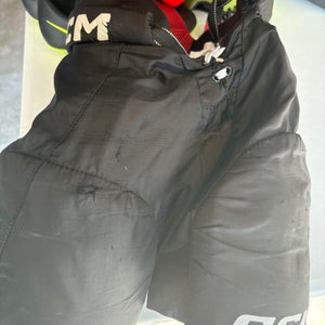 Medium Youth CCM Next Hockey Pants (Used)