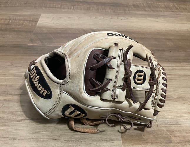 Wilson A2000 Baseball Glove