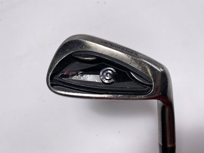 Cleveland CG7 Tour Black Pitching Wedge PW Dynamic Gold S300 Stiff RH