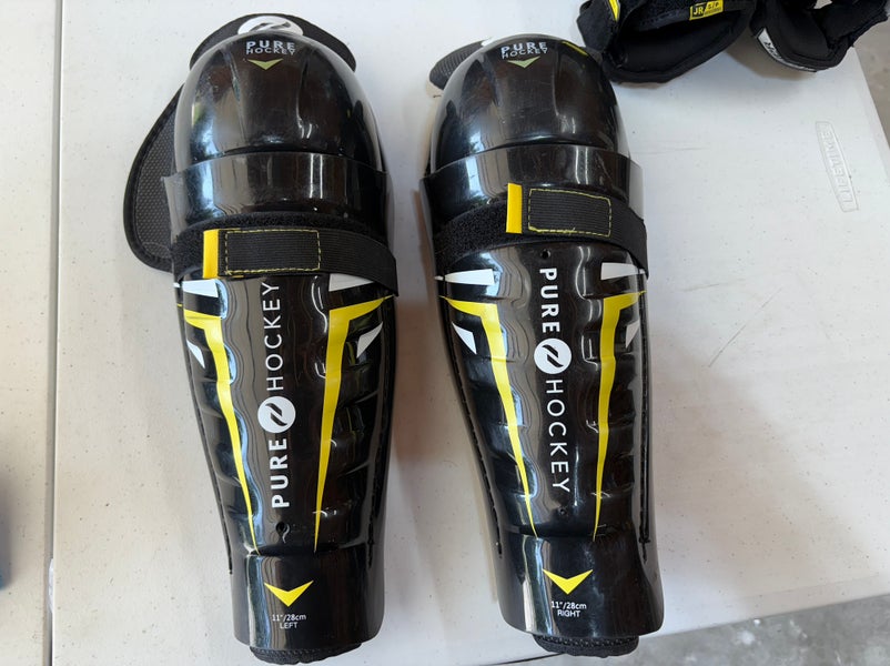 Junior Pure Hockey 11" Shin Pads (Used)