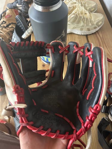 2024 Rawlings RH Infield Heart of the Hide Baseball Glove 11.5" (Used)
