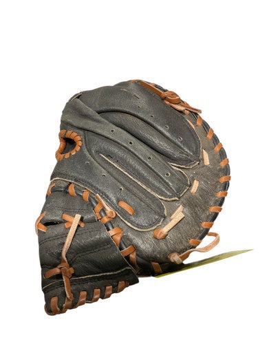 Used Under Armour UACM 100Y BB/SB Catchers RH Throw Black 30" 11834-S000037679