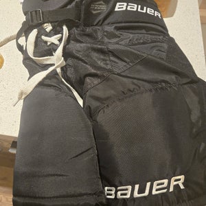 Youth Large Bauer Supreme Ultrasonic Hockey Pants (Used)
