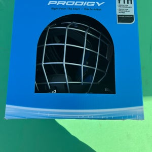 New Black Youth Bauer Prodigy Helmet