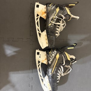 CCM AS-V Pro Hockey Skates Wide Width   8.5 (Used)