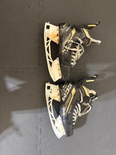 CCM AS-V Pro Hockey Skates Wide Width   8.5 (Used)