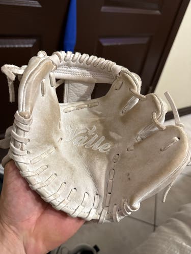 Valle Eagle 975 Training Glove (Used)