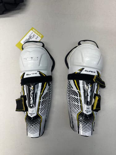 Used CCM TACKS Junior Shin Guards White 9" 11835-S000196548