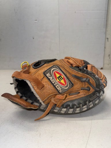 Used Easton NAT23 BB/SB Catchers RH Throw Brown 31 1/2" 11835-S000196385