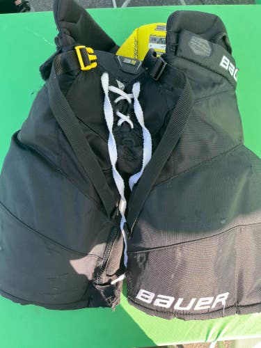 Black Junior Large Bauer Supreme 3S Pro Hockey Pants