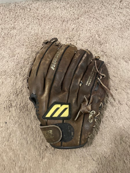 Mizuno LH Professional model Baseball Glove 12" (Used)