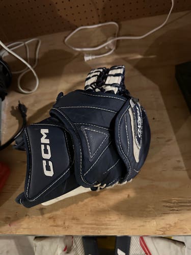 30" CCM Axis 2.5 Full Right Goalie Full Set (Used)