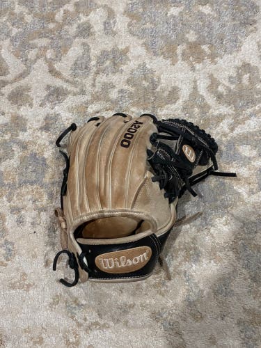 2022 Wilson RH Infield A2000 Baseball Glove 11.75" (Used)