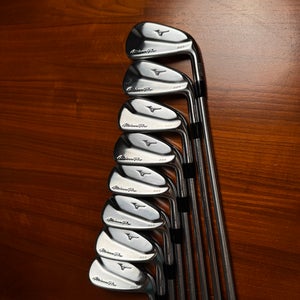 Mizuno Pro 225 Right Handed Iron Set Stiff Flex 8 Pieces Steel Shaft (Used)