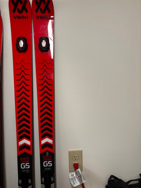 Volkl 193 cm Skis (Used) (928)