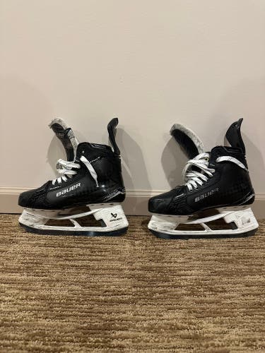 Bauer Supreme Shadow Hockey Skates (Size 6)