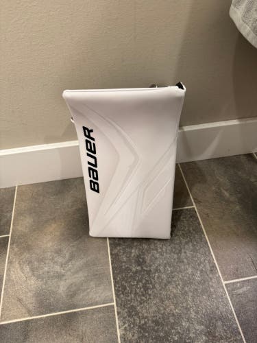 Bauer Vapor Flylite Senior Goalie Blocker - All White - Regular Hand