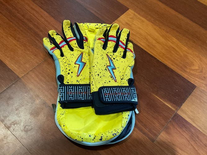 XL  Batting Gloves (Used)