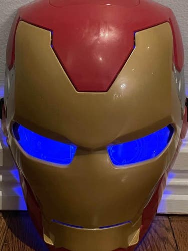 Iron Man Lifting Face Mask