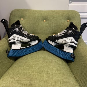 2024 CCM Hockey Skates Regular Width  Pro Stock 8.5 (Used)
