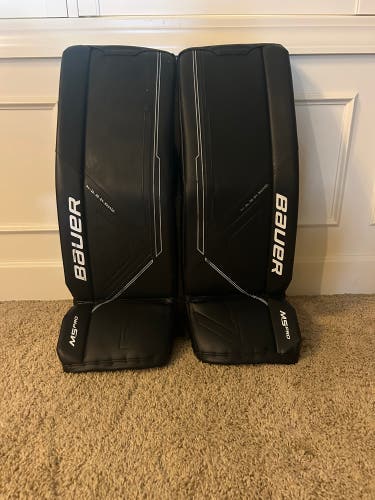 32” M5 Pro Bauer Intermediate Goalie Leg Pads