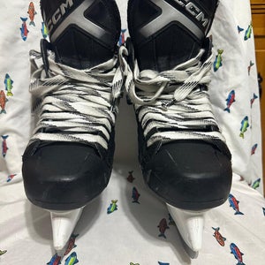 CCM Tacks XF 70 Hockey Skates Regular Width 8 (Used)