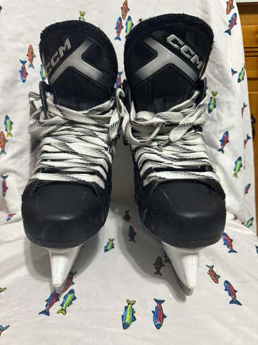 CCM Tacks XF 70 Hockey Skates Regular Width 8 (Used)
