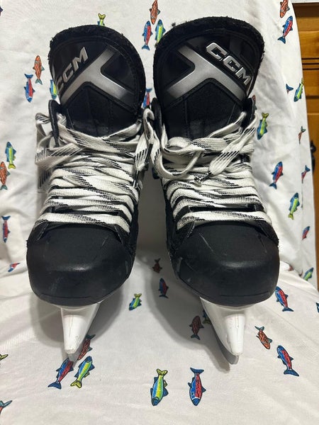 CCM Tacks XF 70 Hockey Skates Regular Width 8 (Used)