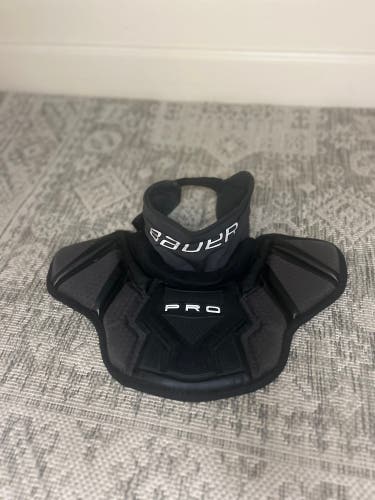 Hockey Goalie Bauer Pro Senior Neck Gaurd
