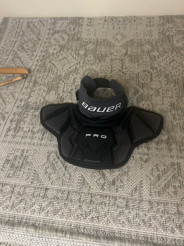 Hockey Goalie Bauer Pro Junior Neck Gaurd