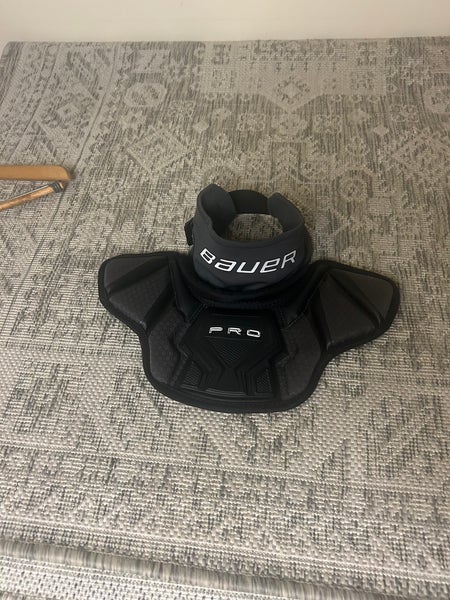 Hockey Goalie Bauer Pro Junior Neck Gaurd