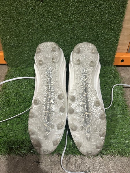 White Men's Size 13.0 (W 14.0) Adult Under Armour Mid Top Blur (Used)
