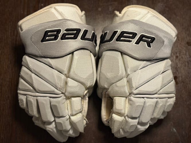 Bauer Vapor 1X Pro Lite Gloves 14" Pro Stock LA Kings Stadium Series Martinez