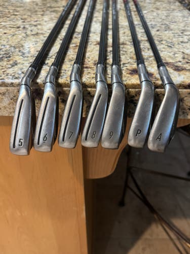 TaylorMade stealth irons