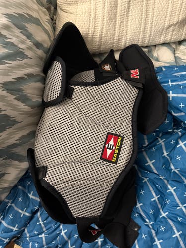 Small Senior Easton Shoulder Pads (Used)