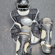 Used Rawlings CATCHERS SET Catchers Equipment Other 11497-S000150419