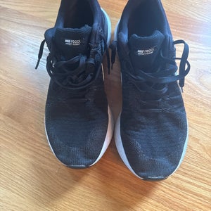 Nike Infinity Sneakers