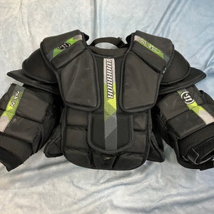 Junior Small / Medium Warrior RITUAL X4 E Goalie Chest Protector (Used)