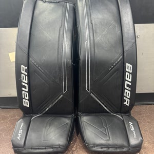 Int Med. (31+1) Bauer Supreme M5 Pro Goalie Leg Pads (Used)