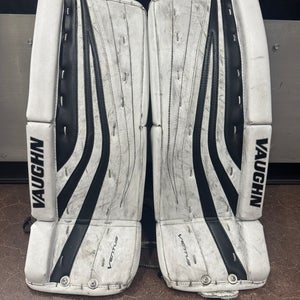 White 24" Junior Vaughn Ventus SLR2 Goalie Leg Pads (Used)