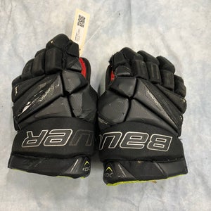 Black Junior Bauer Vapor X2.9 Gloves 11" (Used)