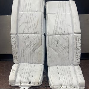 White 28+2 Intermediate Vaughn Pro V Elite Goalie Leg Pads (Used)