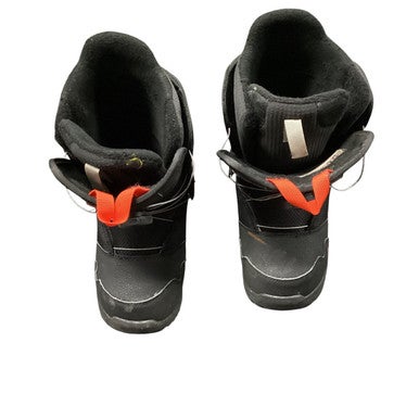 Used Burton ZIPLINE BOA Boys Snowboard Boots Black Youth 07.0 11479-S000399029