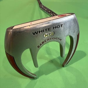 Odyssey White Hot XG Sabertooth RH Putter 35"