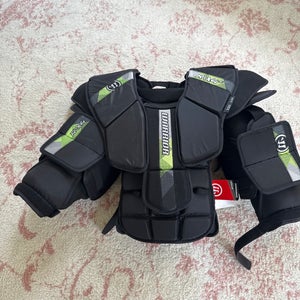 Intermediate Medium/Large Warrior RITUAL X4 E Goalie New