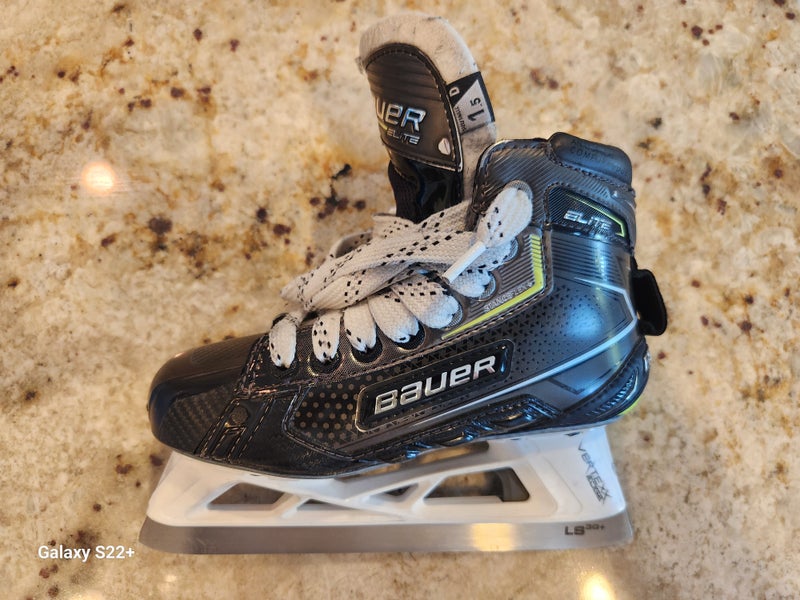 2023 Bauer Elite Hockey Goalie Skates Regular Width Size 1.5 (Used)
