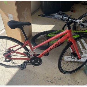 Specialized Sirrius Bike.  (Small)