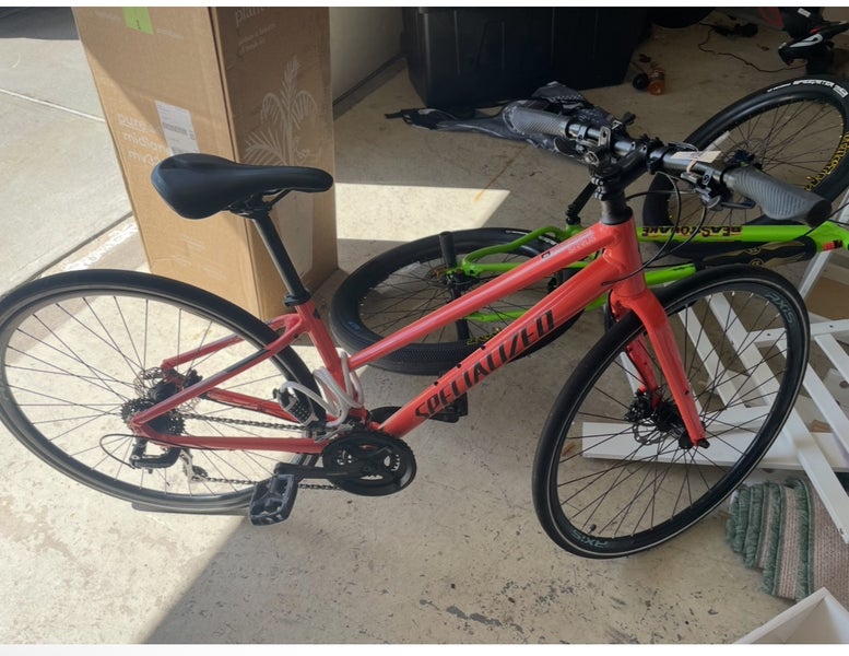 Specialized Sirrius Bike.  (Small)