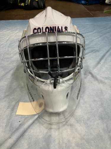 White Youth Bauer 930 Goalie Mask (Used)